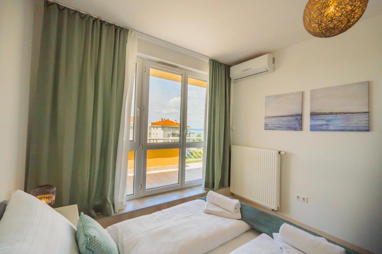 שיופוק Myflat Golden Coast Panorama Apartment מראה חיצוני תמונה