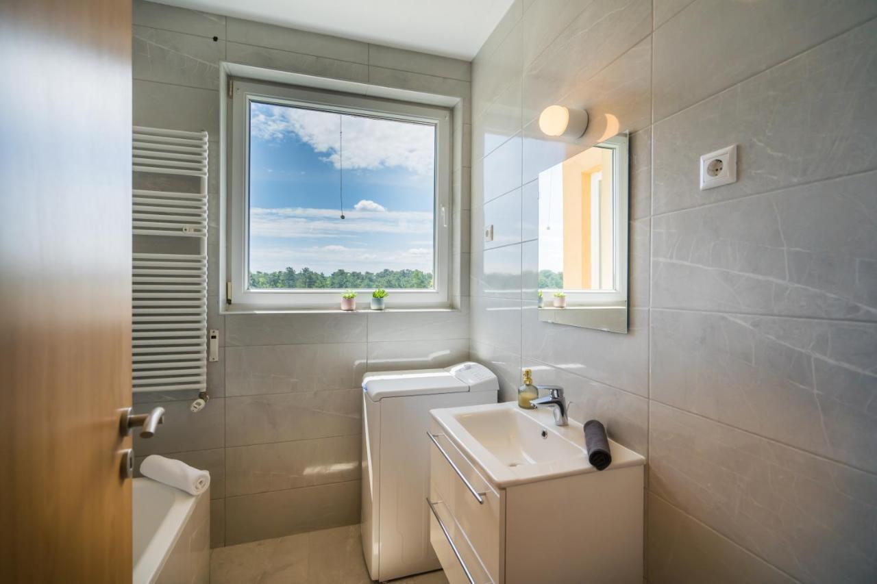 שיופוק Myflat Golden Coast Panorama Apartment מראה חיצוני תמונה